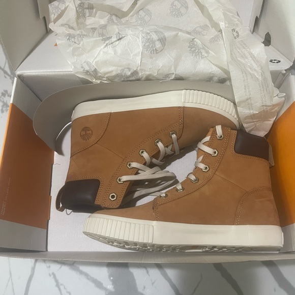Timberland boots women Size 8 New - Picture 7 of 7